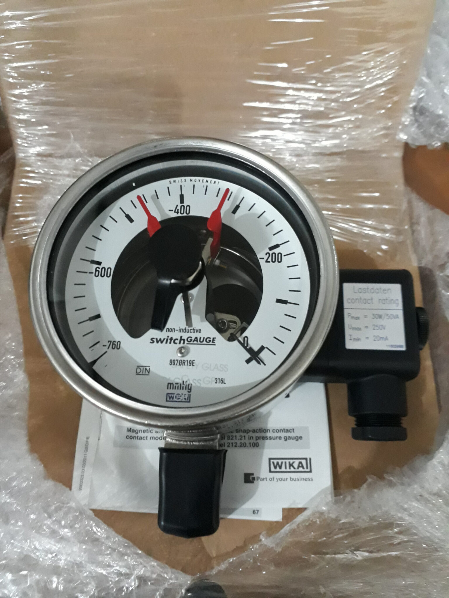 WIKA 75010902 Wika switch GAUGE PGS23.100/160 pressure gauge with
